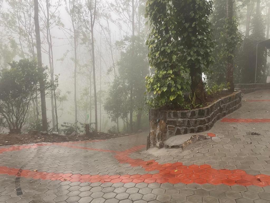 Hotel 100 Oaks Estate Yercaud Exterior foto